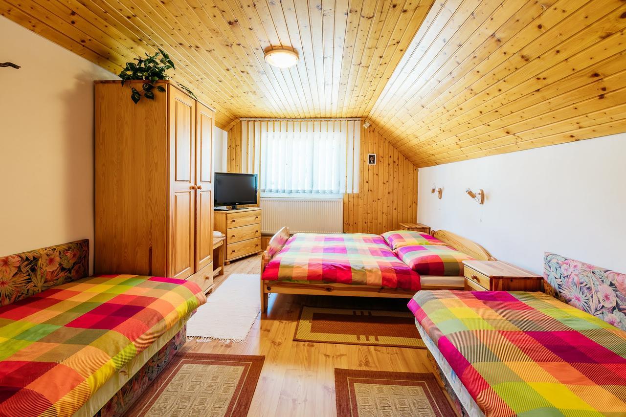 Homestay Gustav Halas Терхова Екстер'єр фото