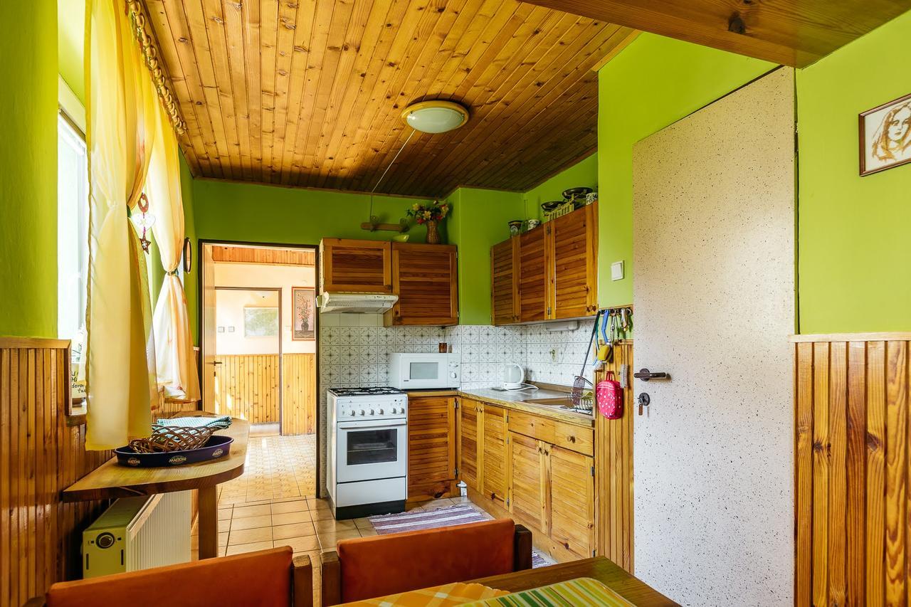 Homestay Gustav Halas Терхова Екстер'єр фото