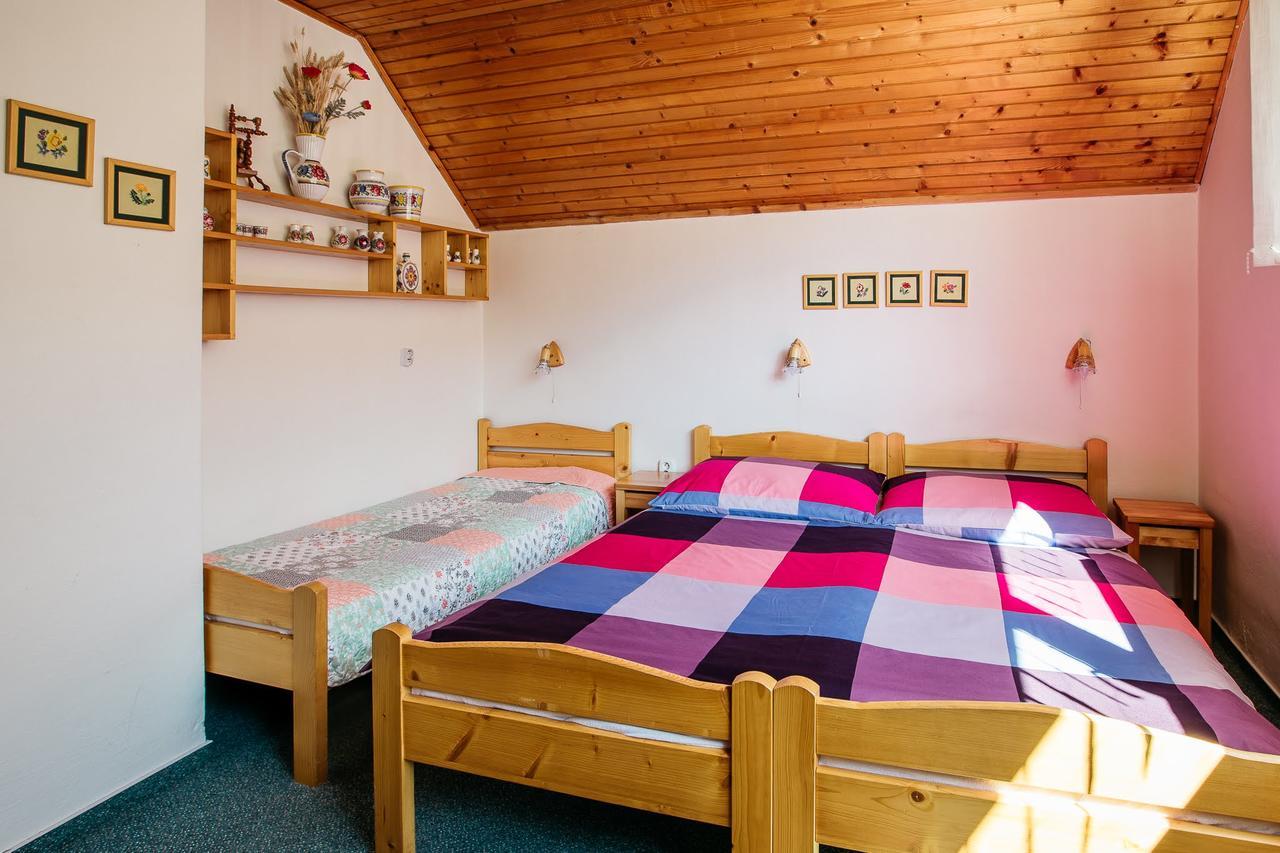 Homestay Gustav Halas Терхова Екстер'єр фото