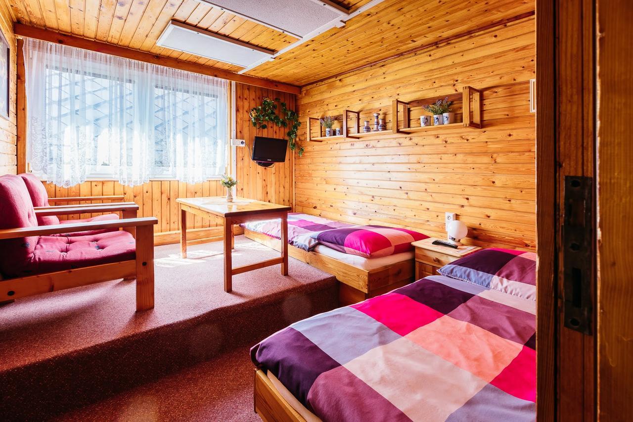 Homestay Gustav Halas Терхова Екстер'єр фото